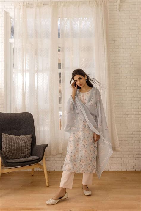 Psyna Linen With Fancy Look Readymade Suits Collection