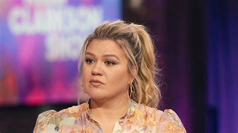 What is Kelly Clarkson's net worth? | The US Sun