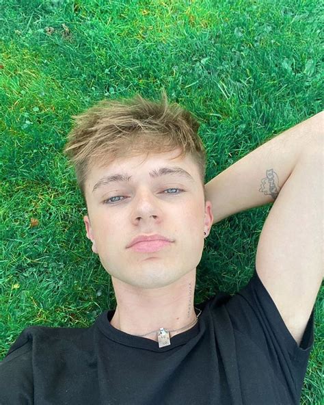 Pin On Hrvy ️ Cute Guys Cute Boys Images Cute Boys