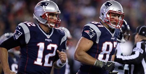 Gronkowski Is Coming Out Of Retirement To Reunite With Brady In Tampa