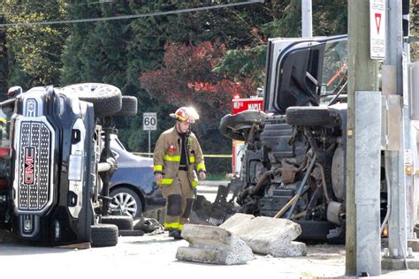 Update Pedestrian Dead After Being Struck By Out Of Control Vehicle In Maple Ridge Maple