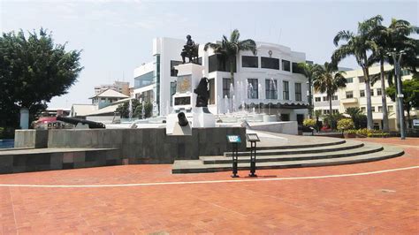 Plaza Olmedo Monumento A Olmedo Guayaquil