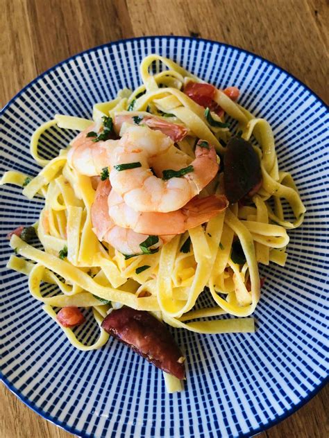 Easy Prawn Linguine With Chilli And Garlic Mrsfoodiemumma