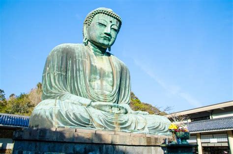 Kamakura Daibutsu Ou Grande Buda De Kamakura No Fundo Da Natureza