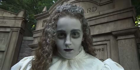 Haunted Mansion ‘Ghost Bride’ Makeup Tutorial for Girls | Mickey News