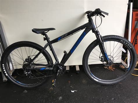 Black Northrock 21 Speed Front Suspension Mountain Bike With Full