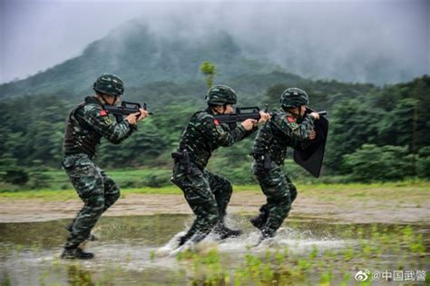 夏季大练兵！看武警特战官兵高清训练掠影 大陆军事 华夏经纬网