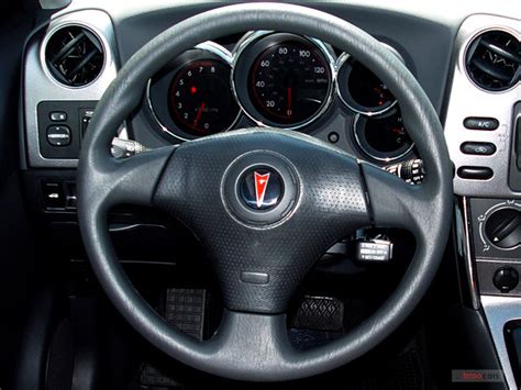 2007 Pontiac Vibe: 7 Interior Photos | U.S. News