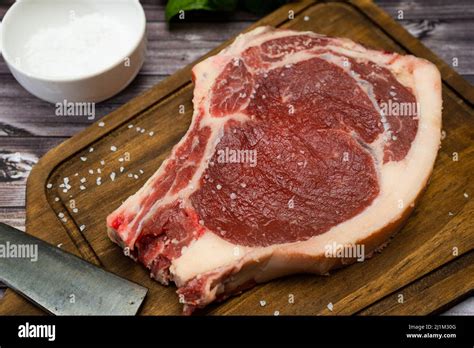 Porterhouse Steak Raw Hi Res Stock Photography And Images Alamy