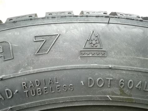 Год выпуска на шинах нокиан где смотреть: Как можно узнать дату ...