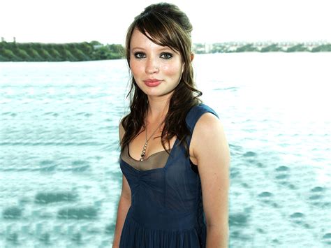 Emily Browning Wallpaper 71 Pictures