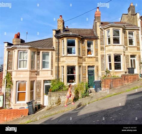 UK Weather: Sunny day at Vale Street, Totterdown, Bristol, UK. the steepest street in England ...