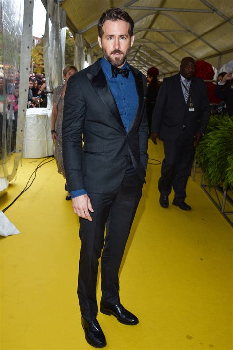 Ryan Reynolds's 11 Best Double-Take Outfits Photos | GQ