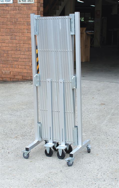 industrial portable barrier plain aluminium