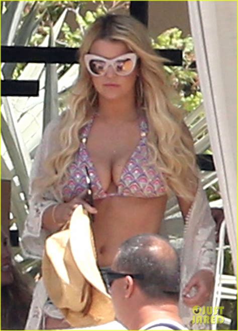 Jessica Simpson Shows Off Her Killer Daisy Duke Bikini Body Photo