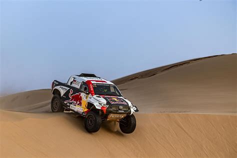 Equipe campeã leva Lucas Moraes para treino no deserto do Dakar