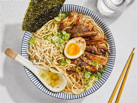 Einfache Ramen japanische Nudelsuppe mit Hähnchen Rezept Kitchen