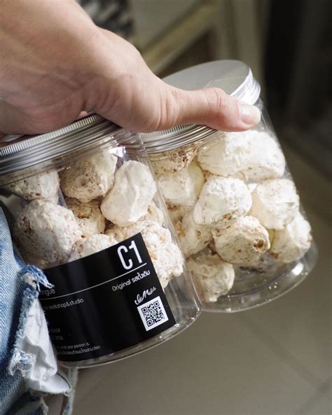 -ขนมโสมนัส- ออกอีกตัว C1= coconut meringue รส original นะคะ อร่อยแค่ไหน ...