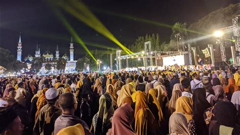 Nasabe Kanjeng Nabi Syubanul Muslimin Live Di Alun Alun Tuban Youtube