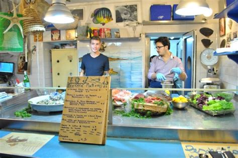 Le Cinque Migliori Pescherie Ristoranti Di Napoli Vesuvio Live