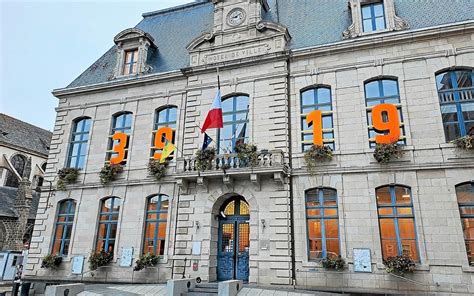 Après Le 3919 La Mairie De Saint Brieuc Passe Aux Couleurs De Noël Ce