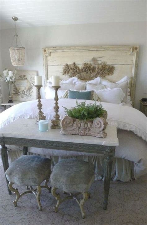 15 Inspiring Monochromatic Bedroom Ideas - Matchness.com