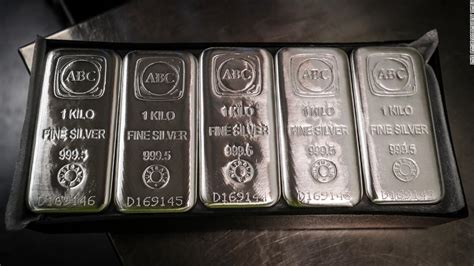 Silver Prices Outshine Gold To Hit Seven Year High Cnn