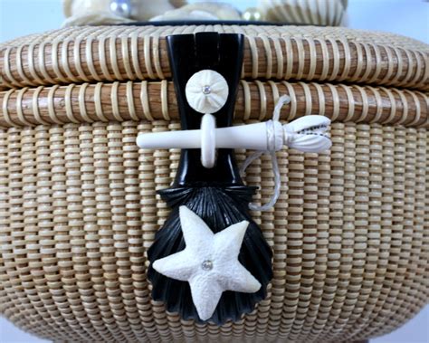 White And Black Clasps Michael Kane Lightship Baskets