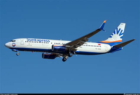 TC SOH SunExpress Boeing 737 8HC WL Photo by András Soós ID 913710