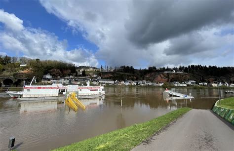 Dauerregen lässt Pegel an der Mosel steigen Bilder und Videos vom