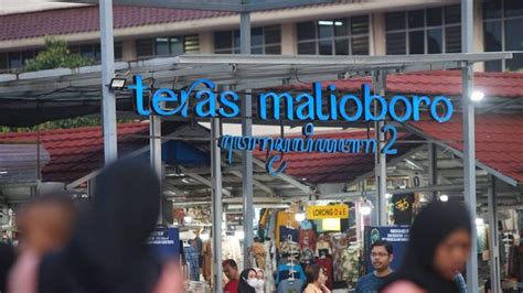 Curhat Pedagang Teras Malioboro Dulu Sehari Dapat Rp Juta Kini