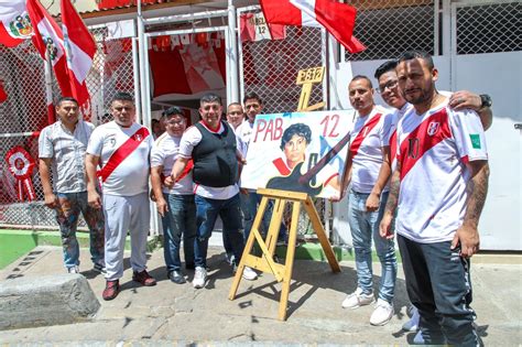 Internos Del Penal Castro Castro Rinden Homenaje A Pedro Suarez V Rtiz