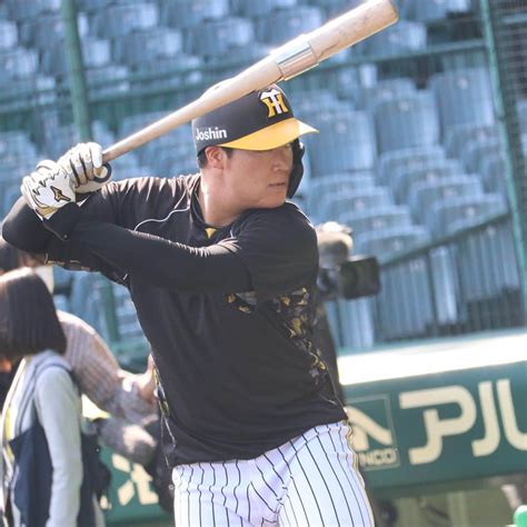 阪神タイガースさんのインスタグラム写真 阪神タイガースinstagram「5月2日 中日戦、本日の試合前練習の様子です！ 小野寺暖