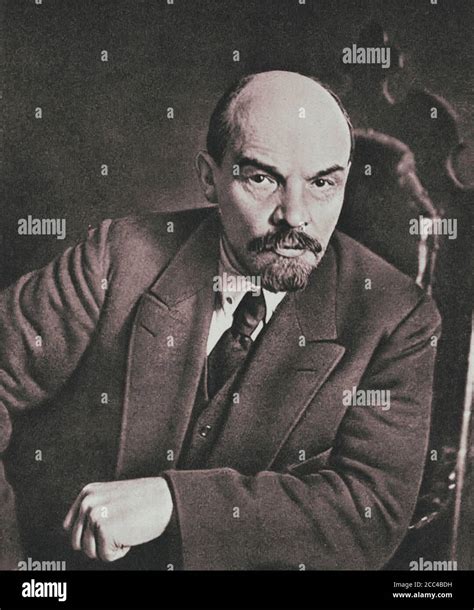 Vladimir Ilich Ulyanov Mejor Conocido Por Su Alias Lenin