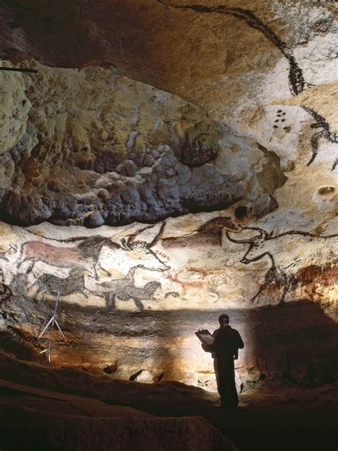 musium cave paintings france    important prehistoric cave