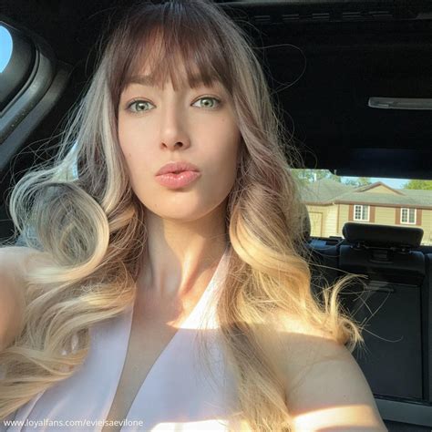 Evil Evie’s Official Social Fan Page | LoyalFans