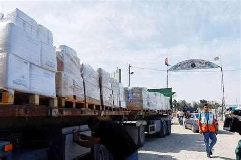 Konvoi Truk Bantuan Kemanusiaan Memasuki Gaza Lewat Rafah