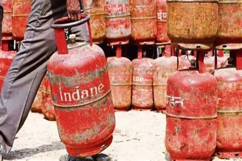 Price Of Kg Commercial And Kg Lpg Cylinders Slashed