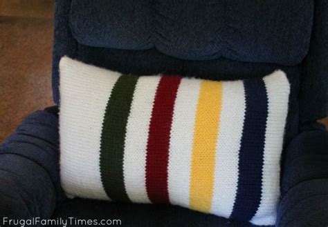 Hudson Bay Pillows A Simple Knitting Pattern Inspired By The Iconic