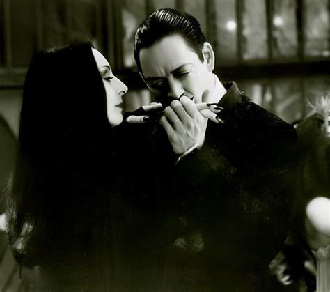 Pin by Axe Velazquez on Morticia addams Gomez | Gomez and morticia ...