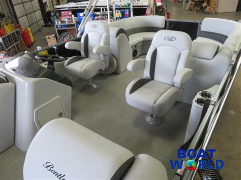 New 2024 Bentley Pontoons Legacy 220 Navigator Quad Lounge Pontoon And Honda 4 55011 East Bethel