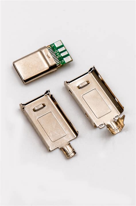 Source For Usb Cable Ports With Housings Raskelectronics