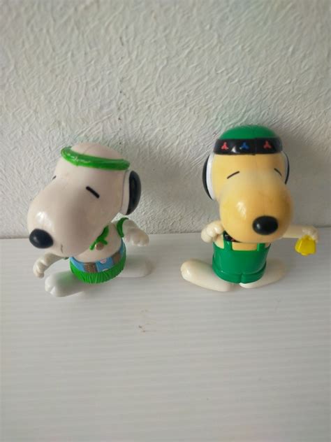 Extra Vintage Classic McDonalds Snoopy World Tour 1999 Collectable