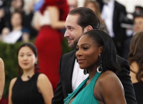 Pregnant Serena Williams Looks Radiant With Fiancé Alexis Ohanian At