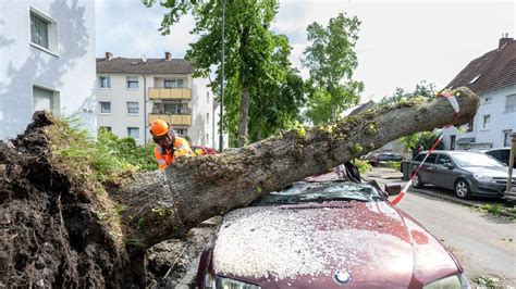 Tornado Zerst Rung In Nrw Wetter Experte Mit Warnung Deutschland