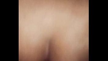 A la cuñada con gran culo le follaron el culo con un tapón anal