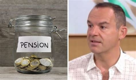 Martin Lewis Money Saving Expert Gives Advice On Paying Into Private Pensions Personal