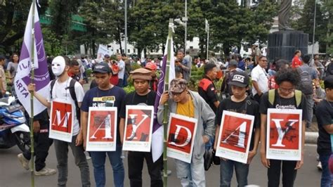 May Day Aji Minta Pemerintah Dan Dpr Membatalkan Uu Cipta Kerja Sinpo Id