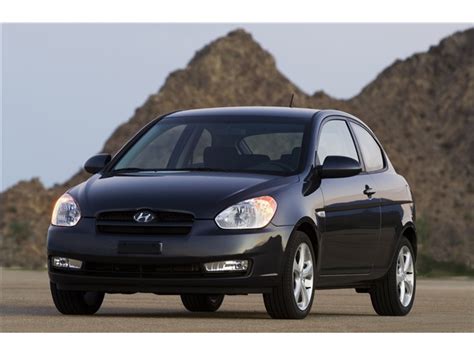 2008 Hyundai Accent Pictures U S News