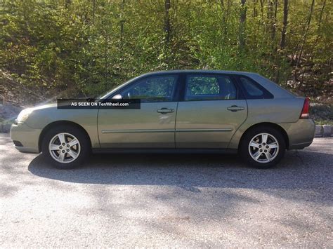 2004 Chevrolet Malibu Maxx Ls Hatchback 4 - Door 3. 5l